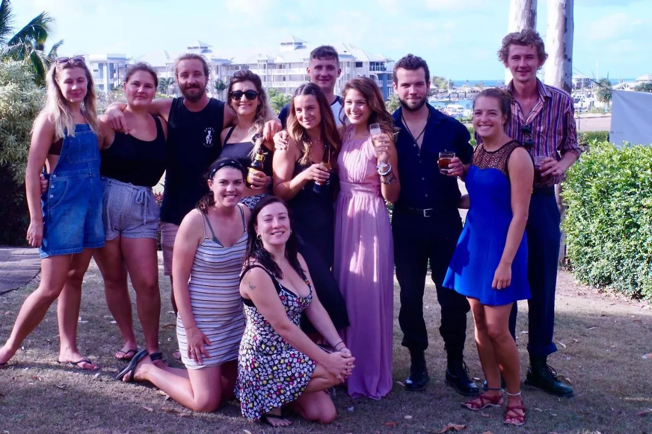A Pousada Backpackers By The Bay Airlie Beach